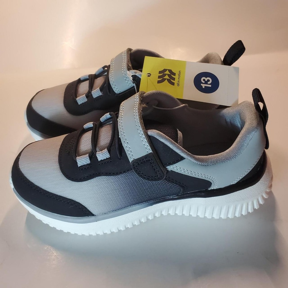 NWT Target "All In Motion" Dara performance Kids Size 13 Gray & Black Sneakers